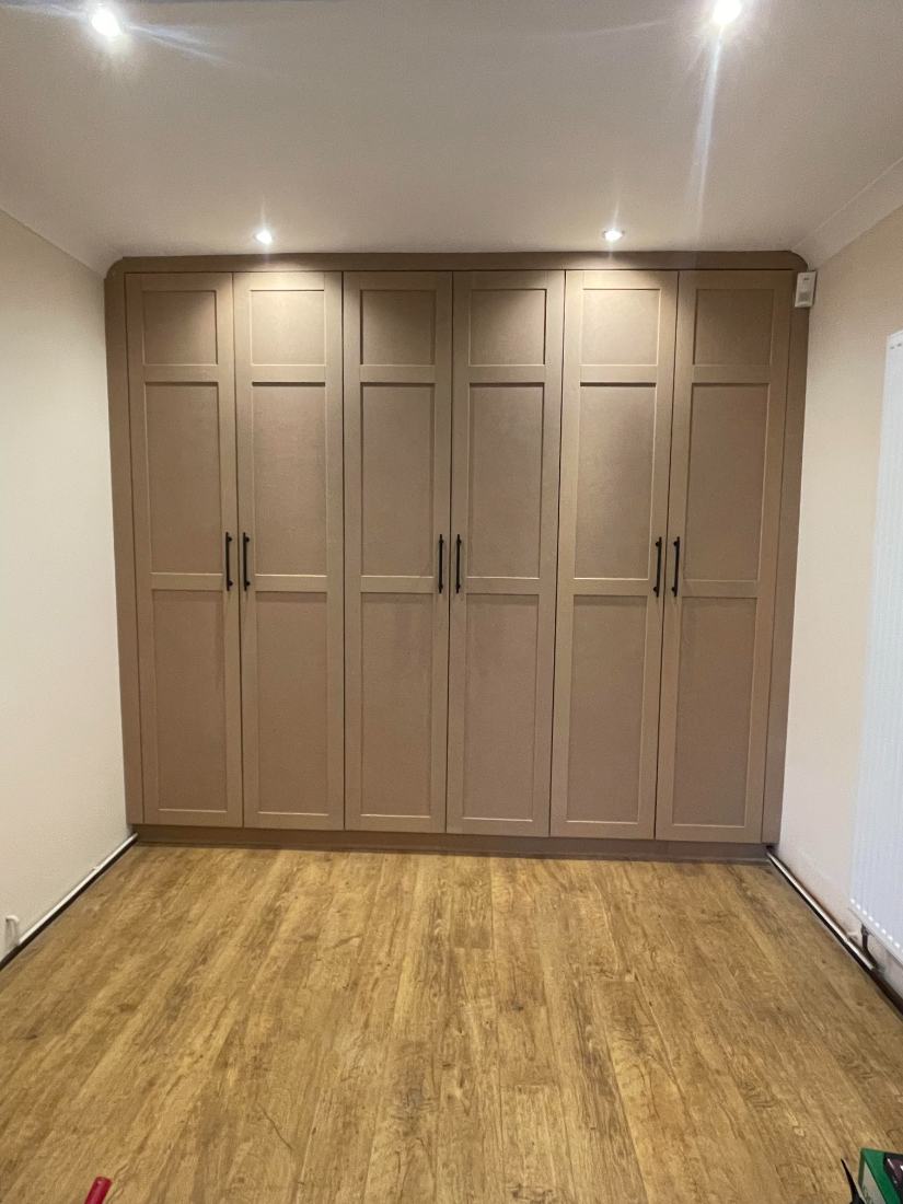 Sprayed Finish Wardrobe